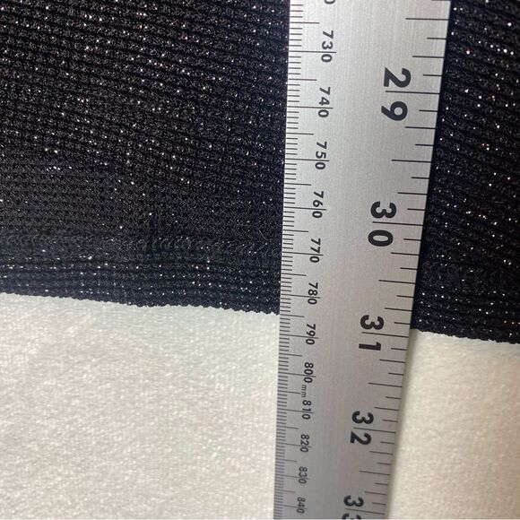 Jessica McClintock Vintage Black/Silver Threads Cardigan Sweater Size Medium - Picture 9 of 10